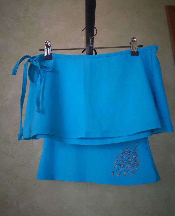 Пляжний костюм з аплікацією