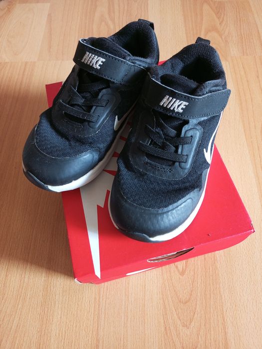 Дитячі кросівки взуття найк nike оригінал 26 р