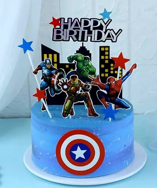 Topper  AVENGERS 11szt na tort urodzinowy.