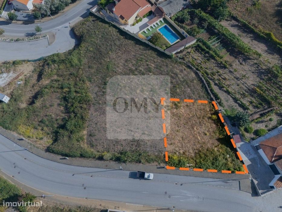 Lote em Sabrosa com Projeto Aprovado para Moradia