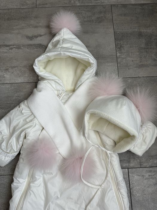 Комбінезон зимовий 6-9 місяців з шапочкою та шарфиком