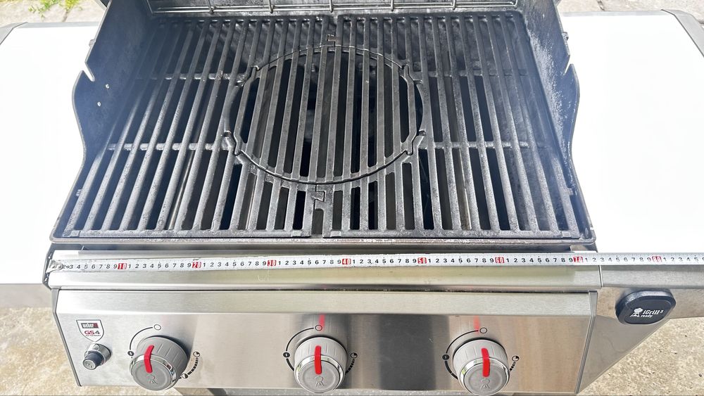 Продам газовий гриль WEBER