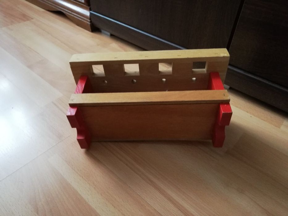 drewniany stoliczek - mini warsztat dla dziecka prl
