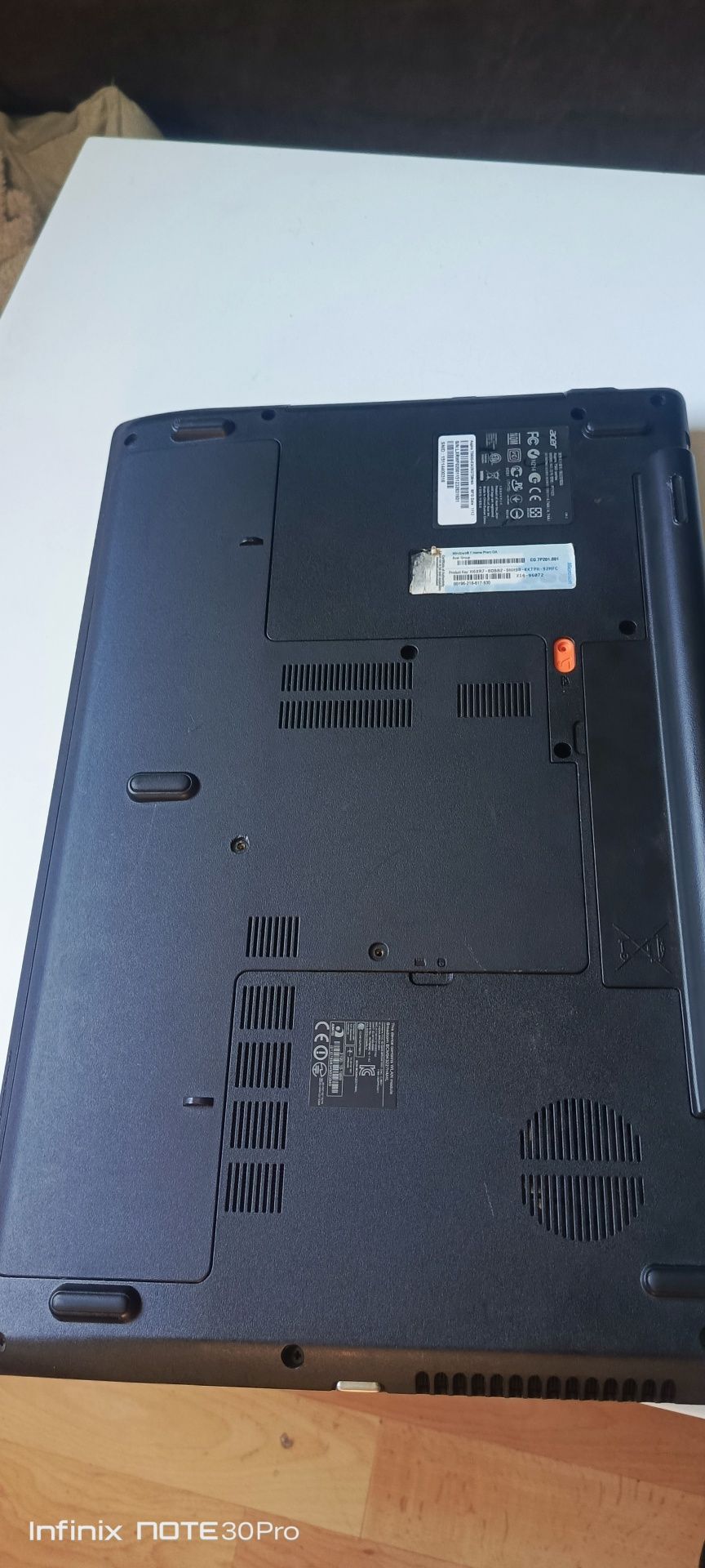 Acer duży ekran powiększona bateria