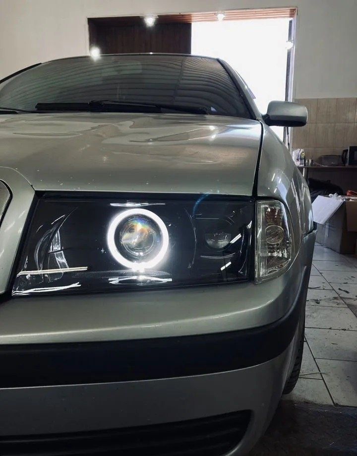 Фары тюнинг с линзами Skoda Octavia tour 2000-2010.
