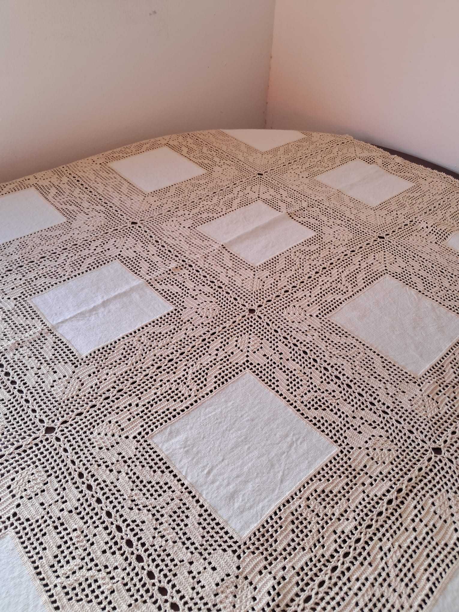 Toalha de Mesa em Linho nrº12 feita à mão