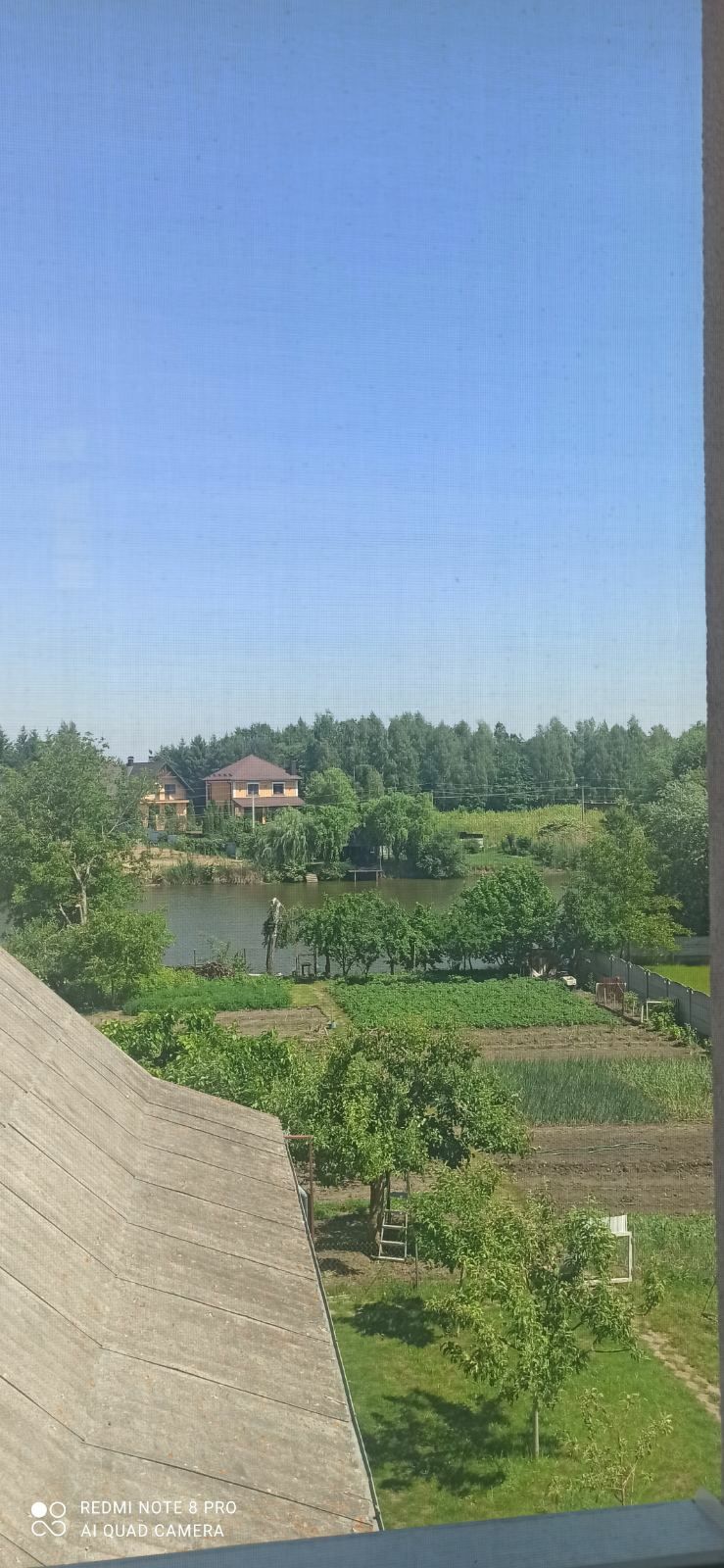 Продаж будинку біля озера на 15 сотках землі