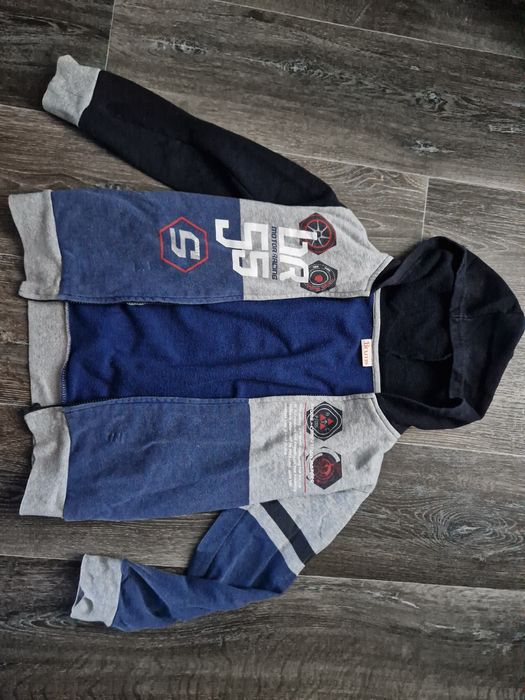 Кофта, олимпийка, ветровка для мальчика на 9-10 лет