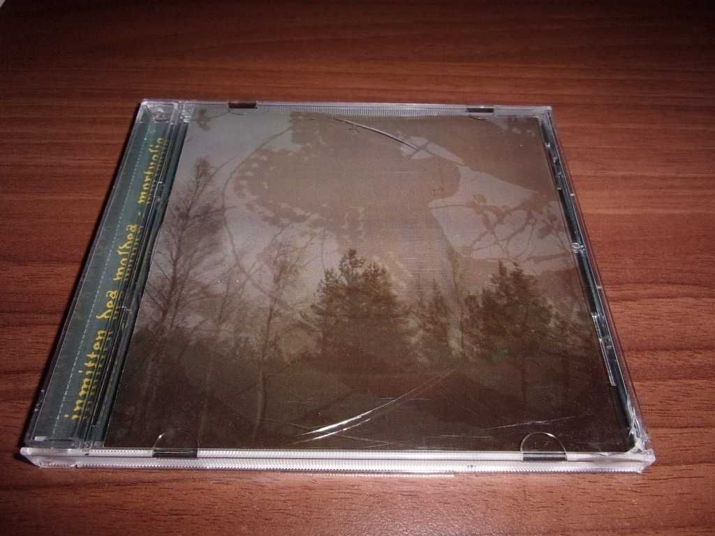 Inmitten des Waldes / Mortualia CD split