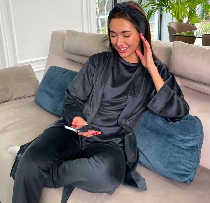 Велюровий костюм, халат, піжама