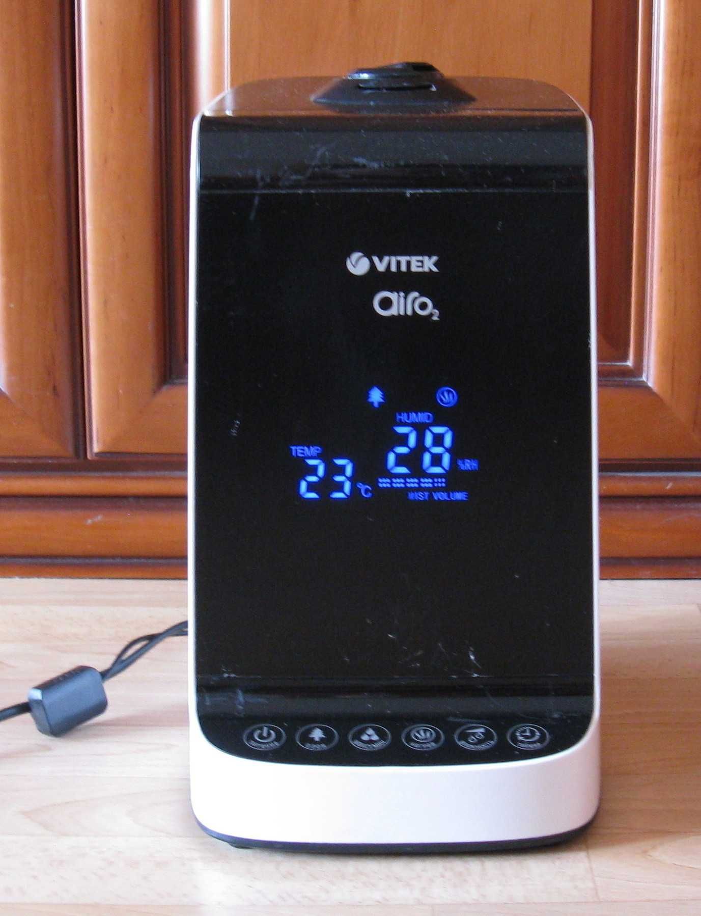 Ультразвуковий зволожувач повітря Vitek VT1767BK