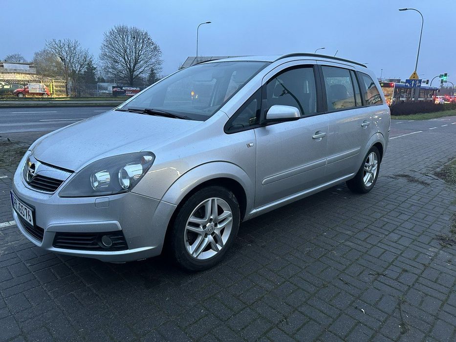 Opel Zafira 1.8 B+G koła zimowe Gratis, Klima 7 os