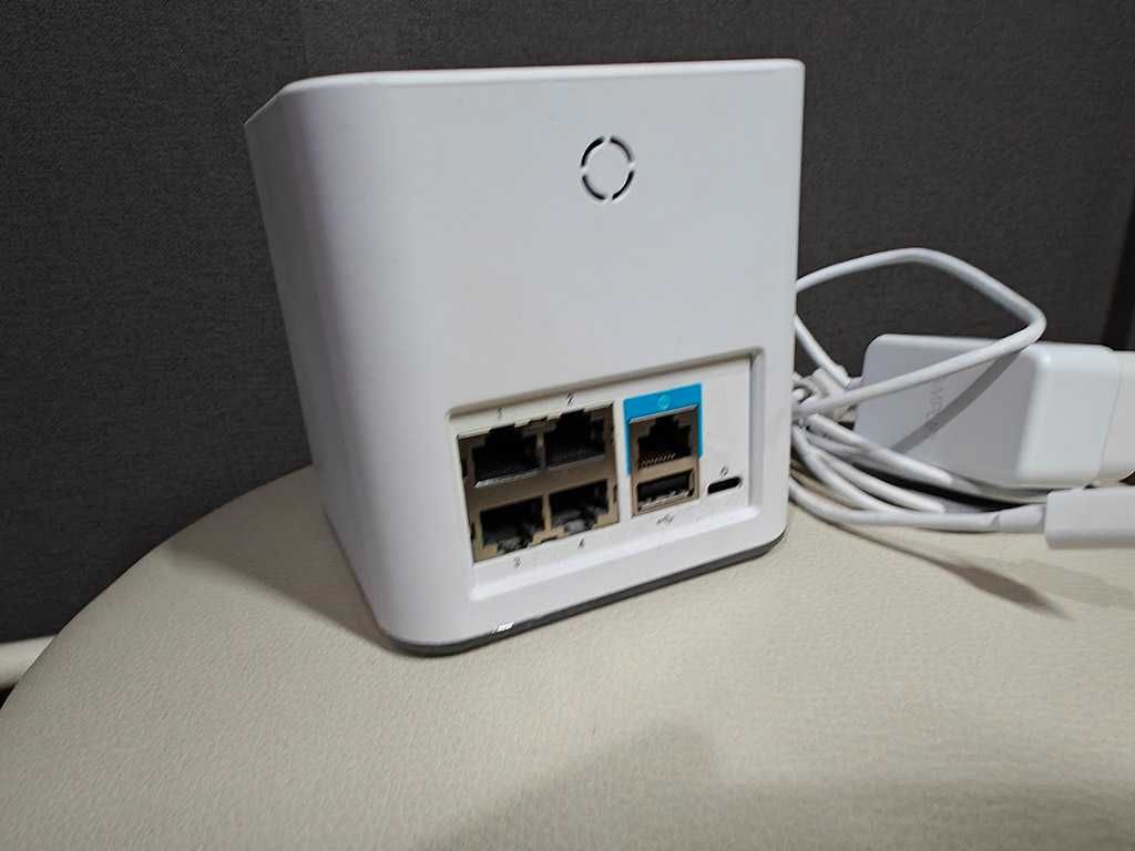Маршрутизатор Ubiquiti AmpliFi HD Mesh Router (AFi-R)