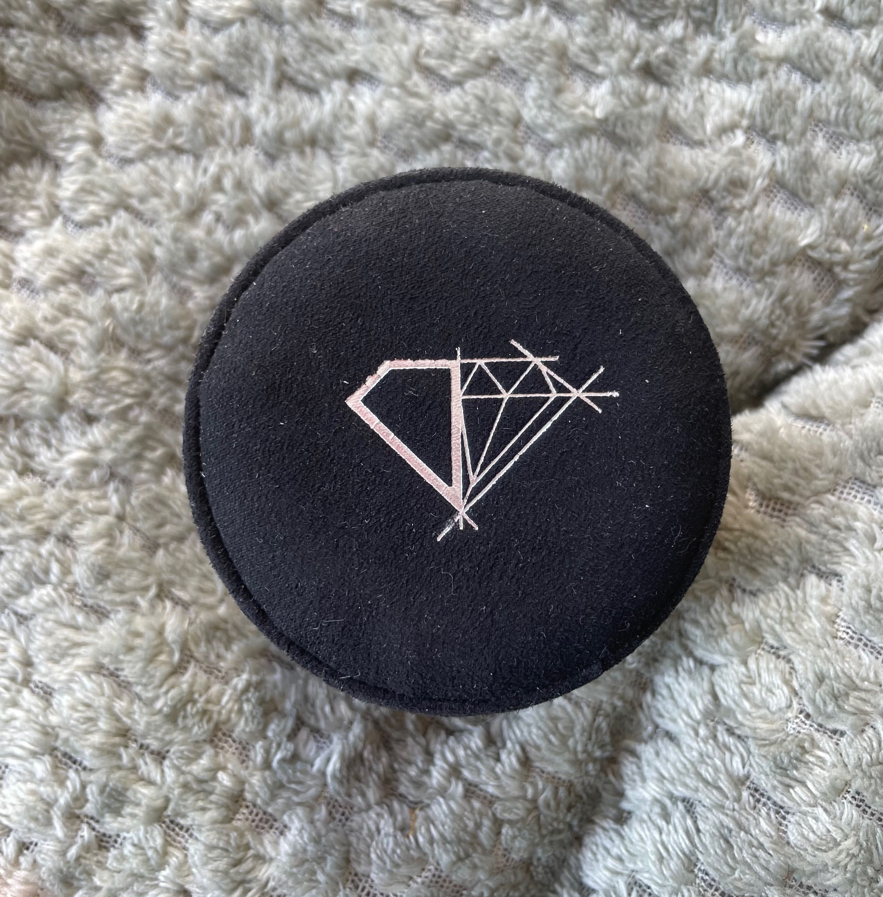 Pierścionek Atelier du Diamant roziamiar 54