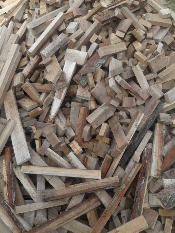 drewno opałowe dębowe klocki zrzyny oblodry  boki  oflisy