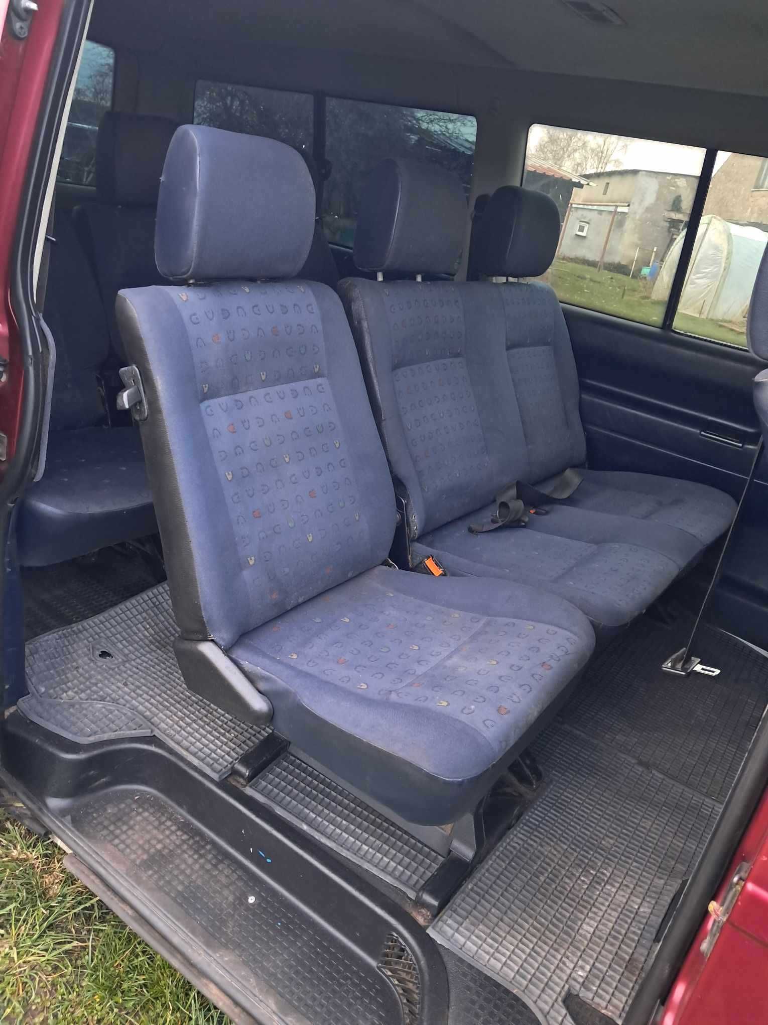 Volkswagen Transporter  2.5 TDI 102KM