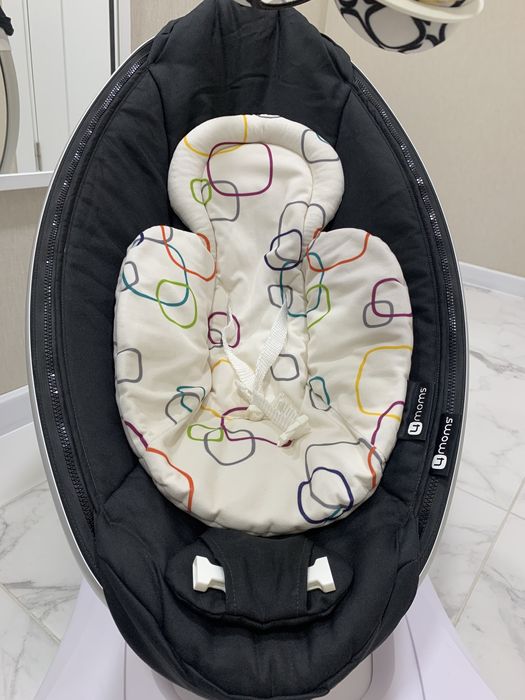 Заколисуючий центр 4moms mamaRoo 4.0