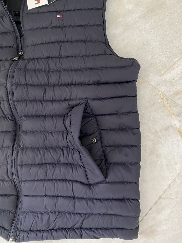 Męski bezrękawnik granatowy Tommy Hilfiger r. XXL.