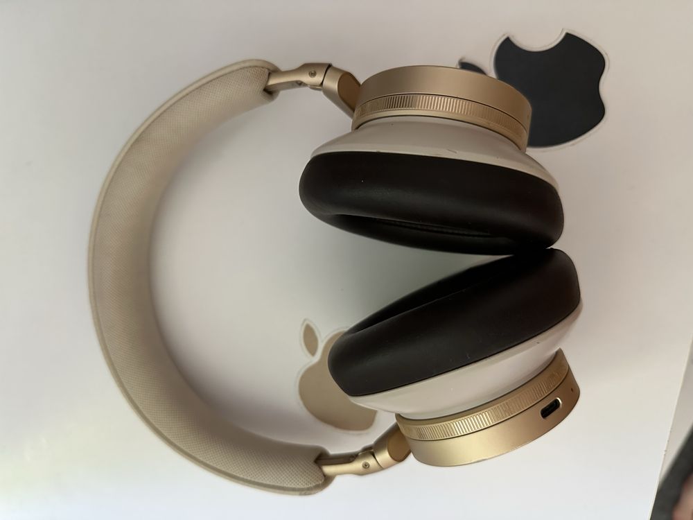 Bang & Olufsen Beoplay h95