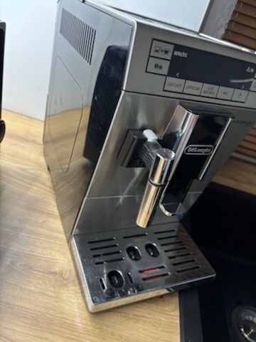 Ekspres automatyczny ciśnieniowy do kawy Delonghi Primadonna XS