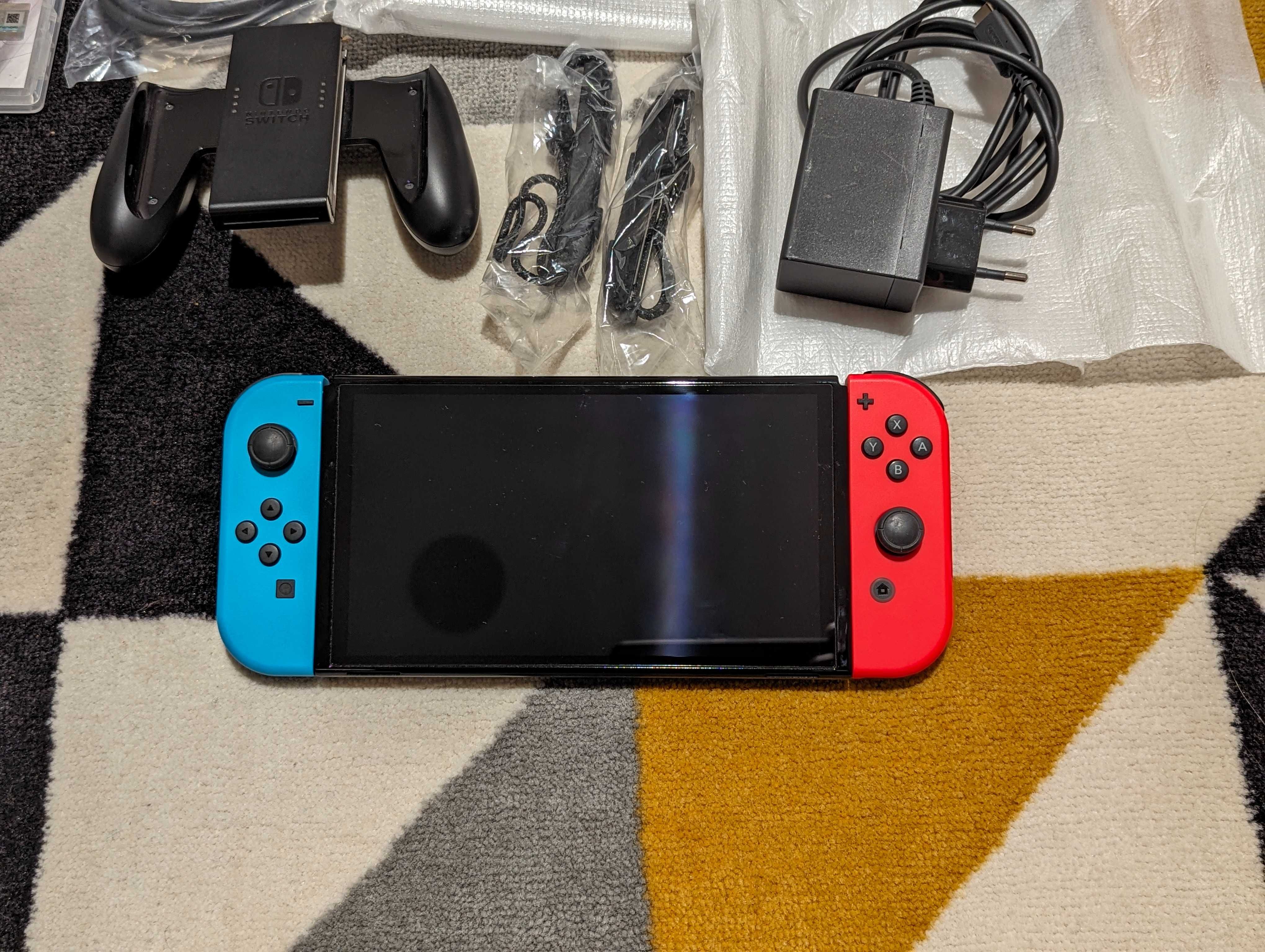 Nintendo Switch OLED + 4 jogos