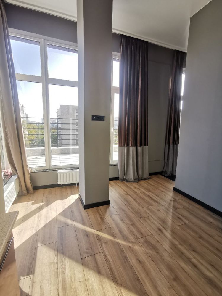 Пентхаус.Ремонт.Вид на море.Потолки 3,8 м! Терраса. Бомбоубежище.