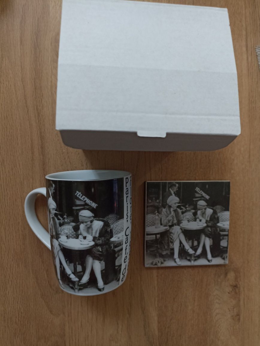 Porcelanowy kubek do herbaty kawy z przykrywką w opakowaniu
