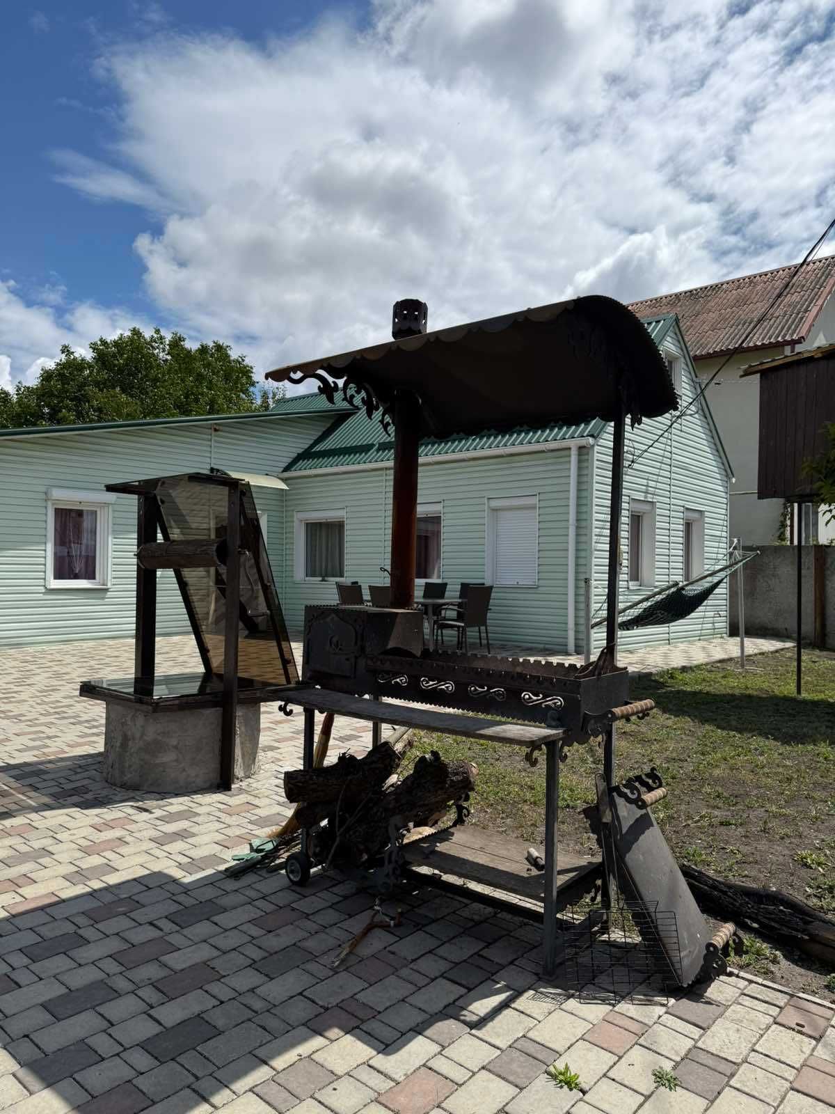 Сдаю капитальный дом с бассейном пригород Днепра