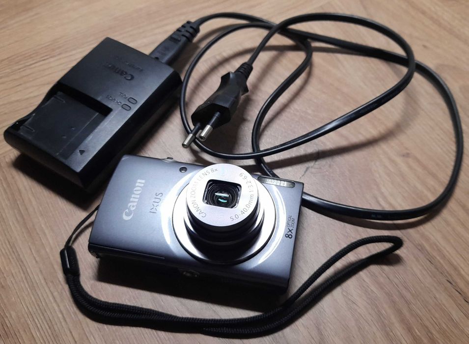 Aparat fotograficzny Canon Ixus