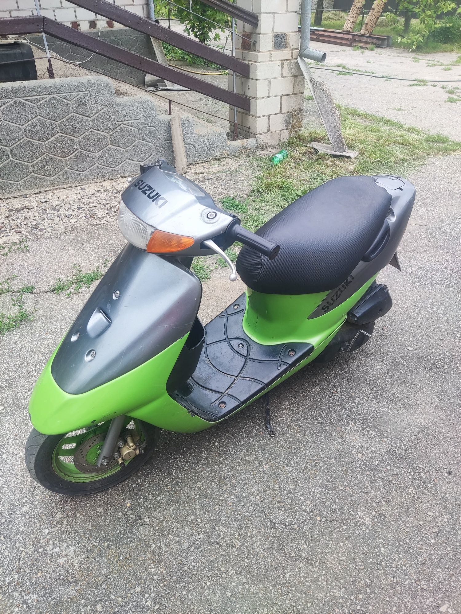 Suzuki lets 2 бабочка