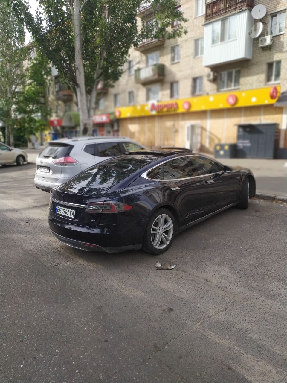 Продаю Теслу s 60
