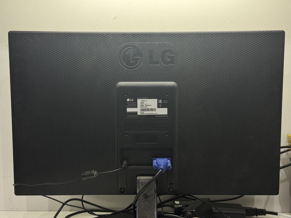 Монітор 21.5" LG 22M38A-B