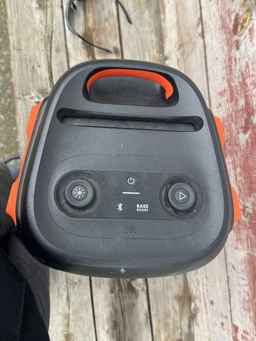 JBL Partybox 110 акустична колонка