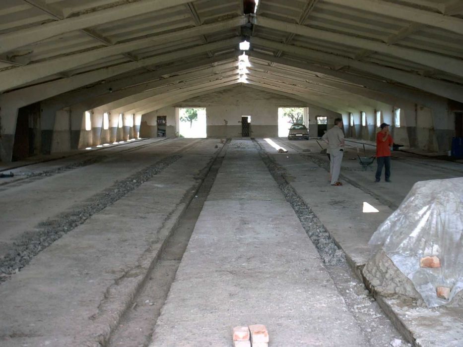 Продається комплекс приміщень площею 3250м.кв(1491,1500,715,206,38,16)