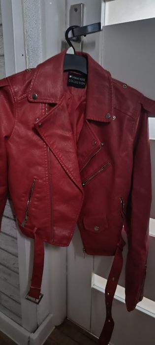 Kurteczka skórzana czerwona