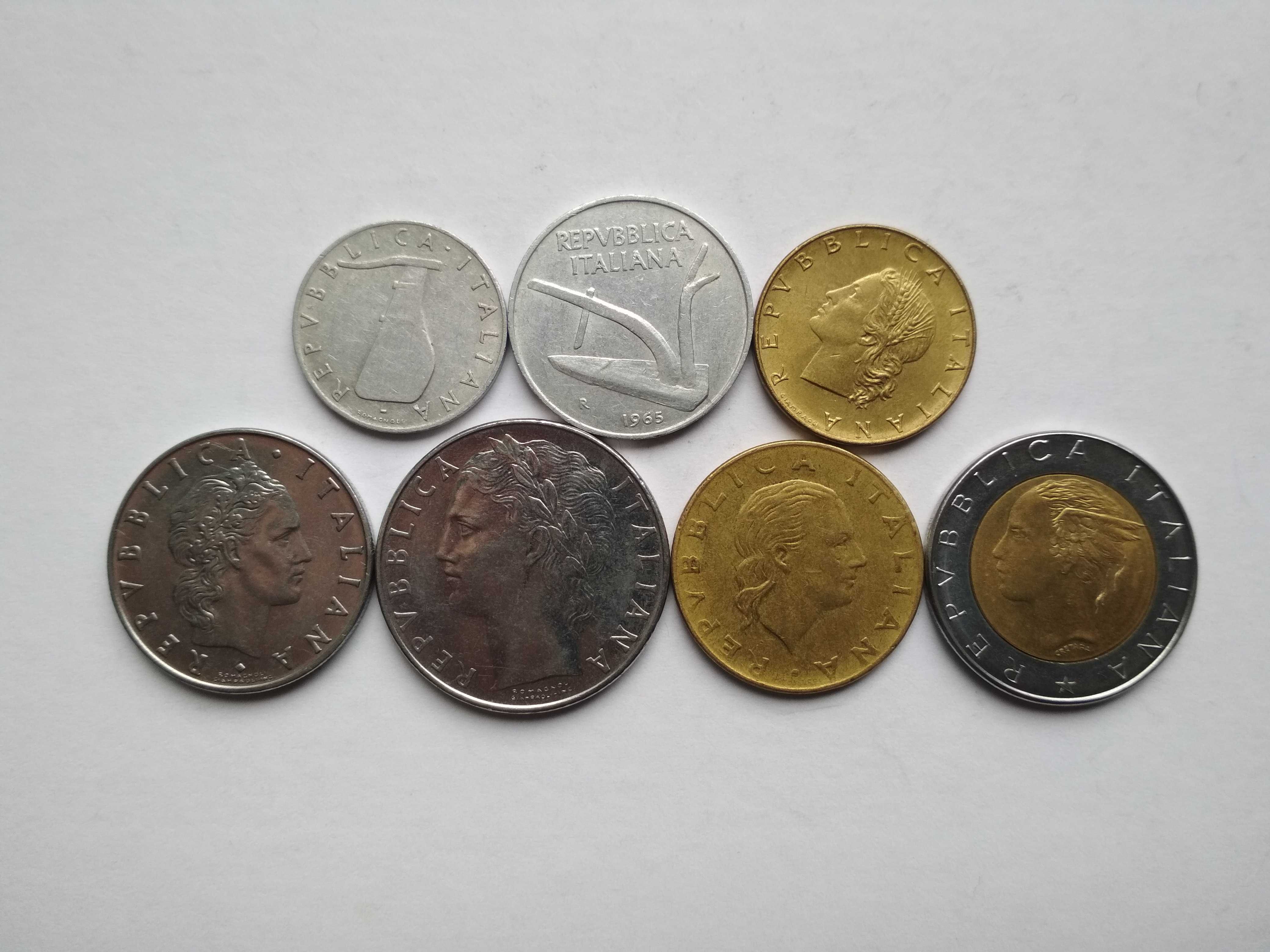 Монеты   Италии .