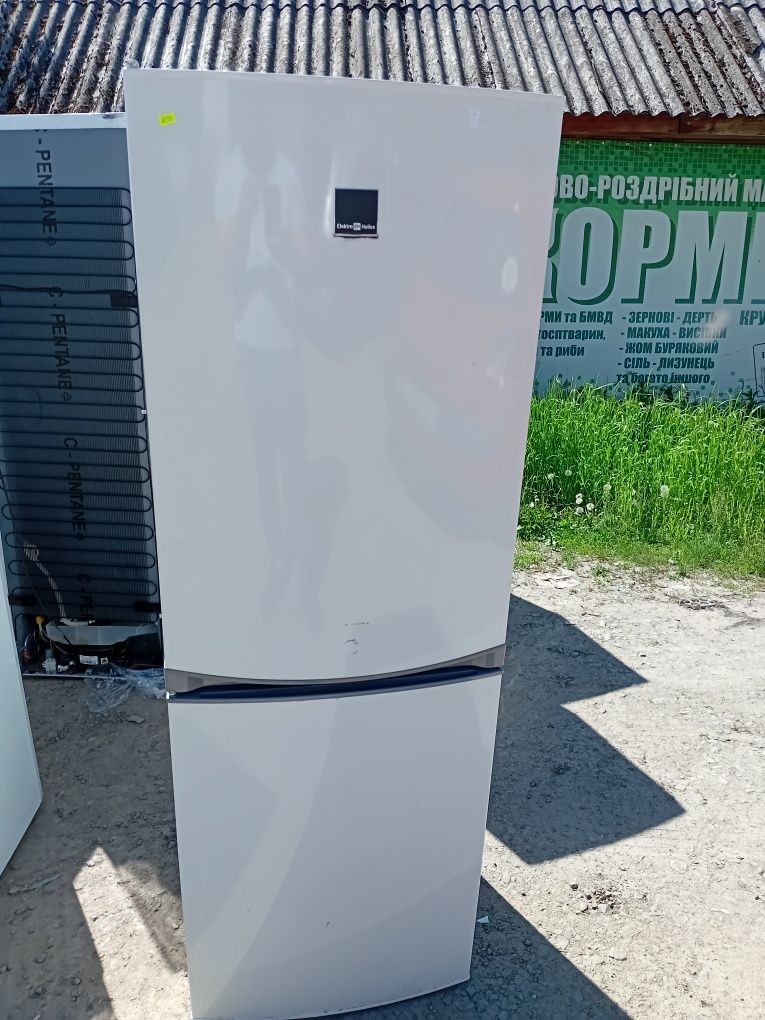 Холодильник Sharp WWH537GDUHD 180 см