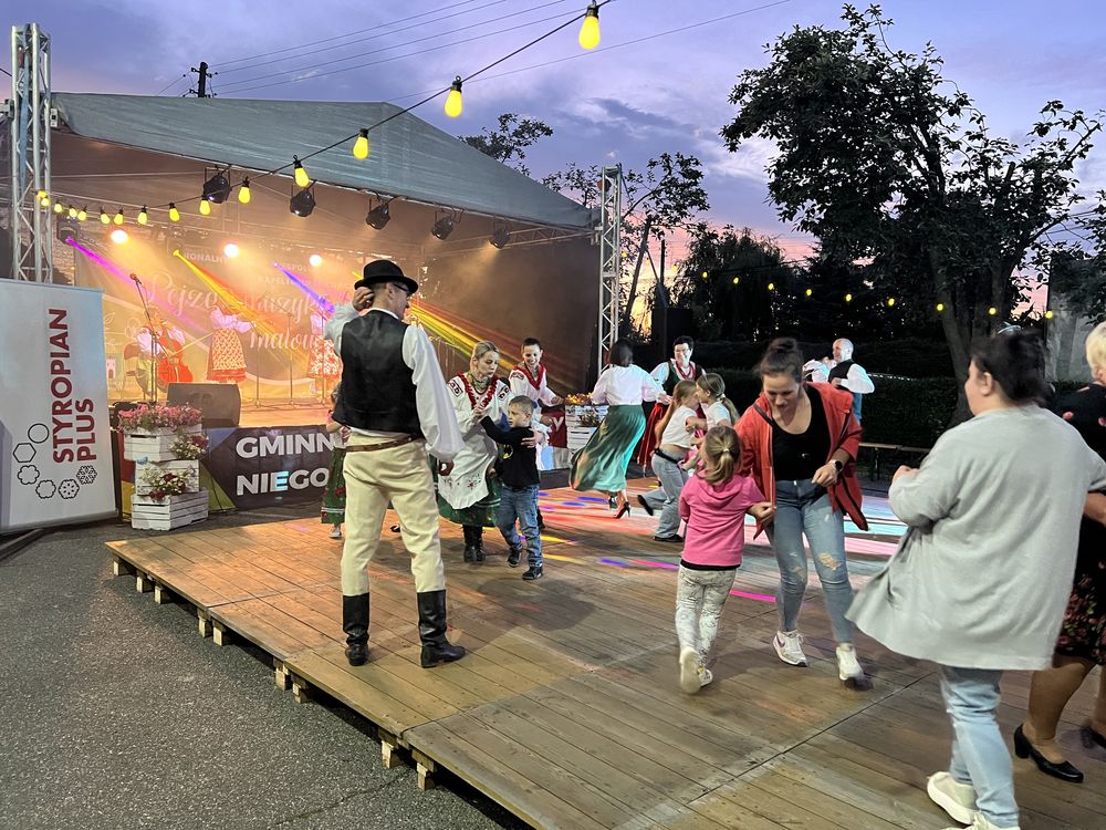 Scena, dźwięk, światło, ekran led , wynajem + obsługa