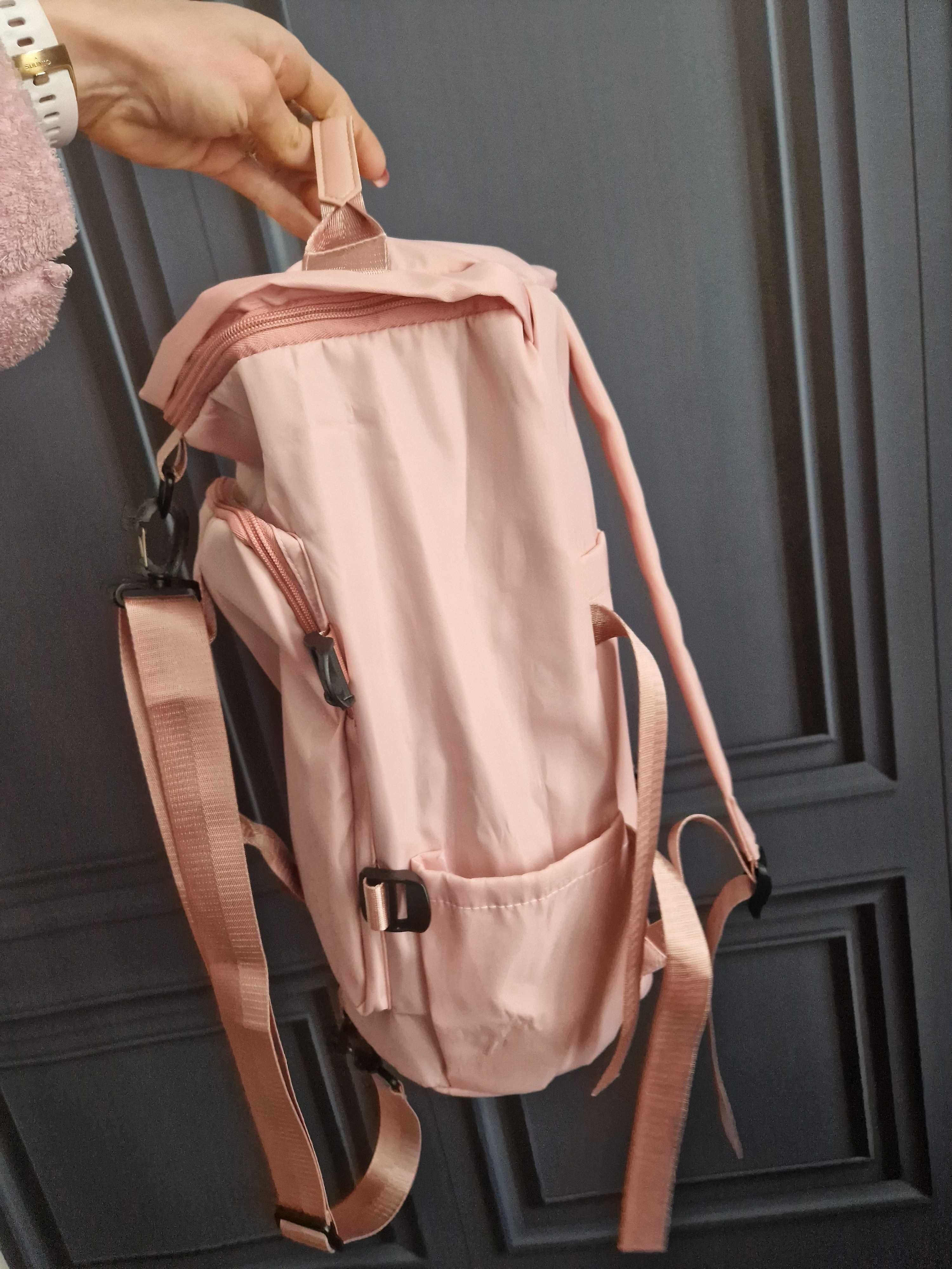 plecak podręczny bagaż torba wodoodporna sportowa na siłownię różowa
