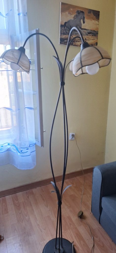 Sprzedam lampę stojąca