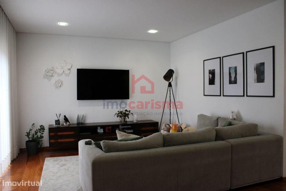 Moradia em Banda T3 em Vila das Aves, Santo Tirso