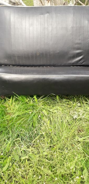 Переднє сидіння до автомобіля ГАЗ 21,у відмінному стані.