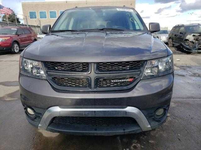 Dodge Journey Crossroad 2020 року