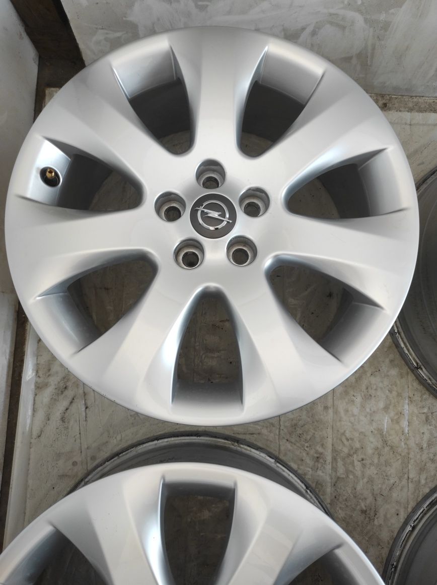 358 Felgi aluminiowe ORYGINAŁ OPEL R 17 5x105 Bardzo Ładne CZUJNIKI