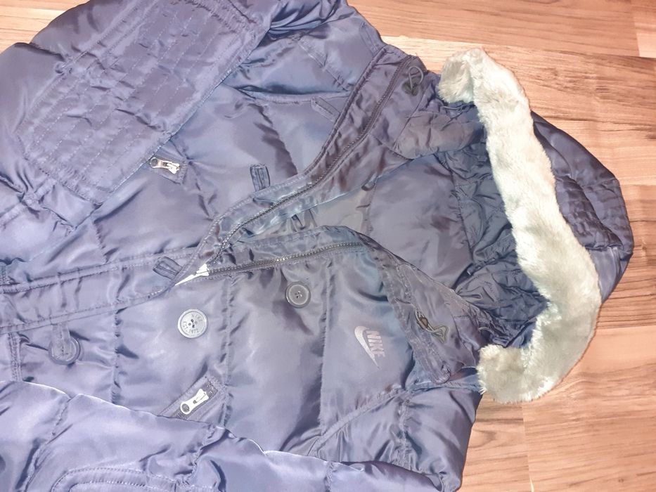 Zimowa damska kurtka NIKE!