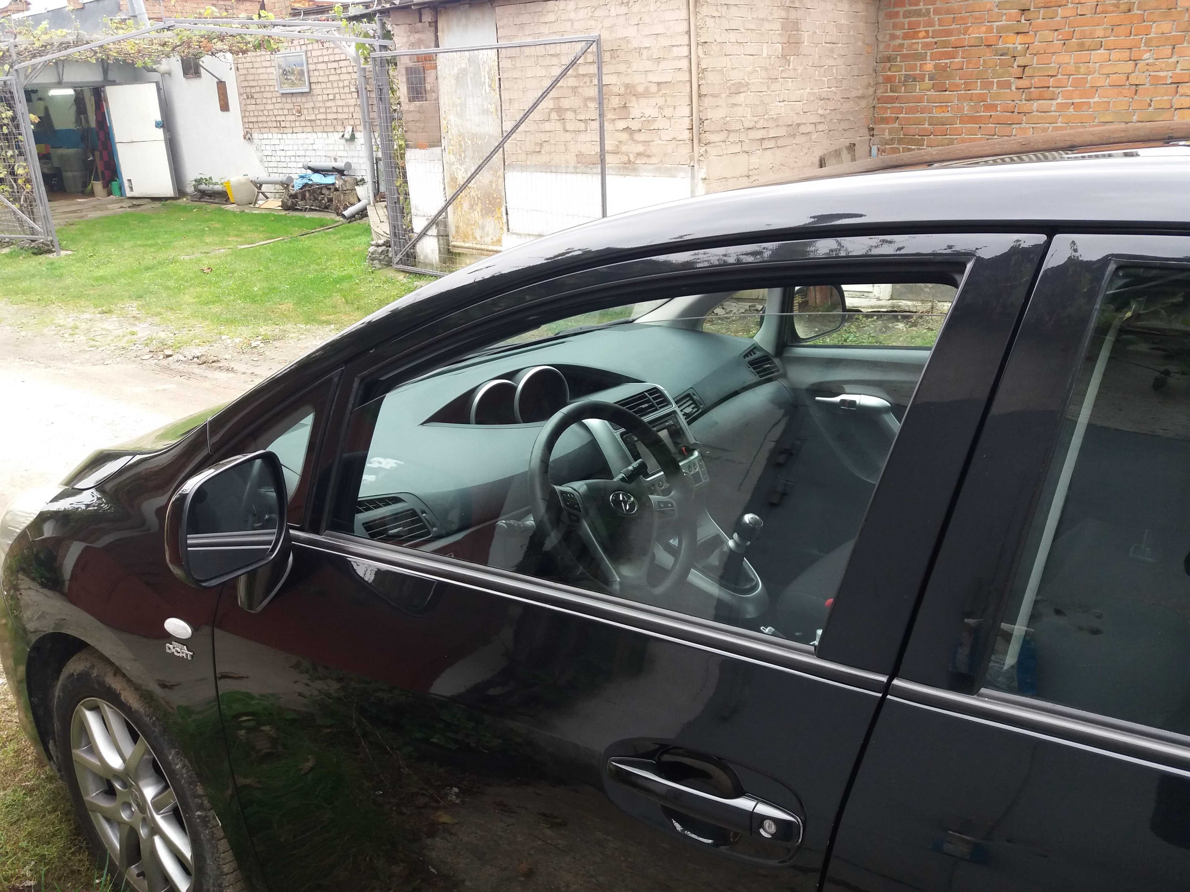 Проадам автомобіль Toyota Verso