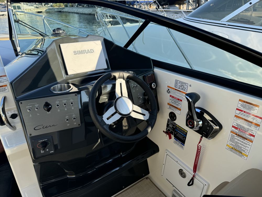 Jacht Motorowy Łódź Bayliner Ciera 8 Jak Nowa 80mth