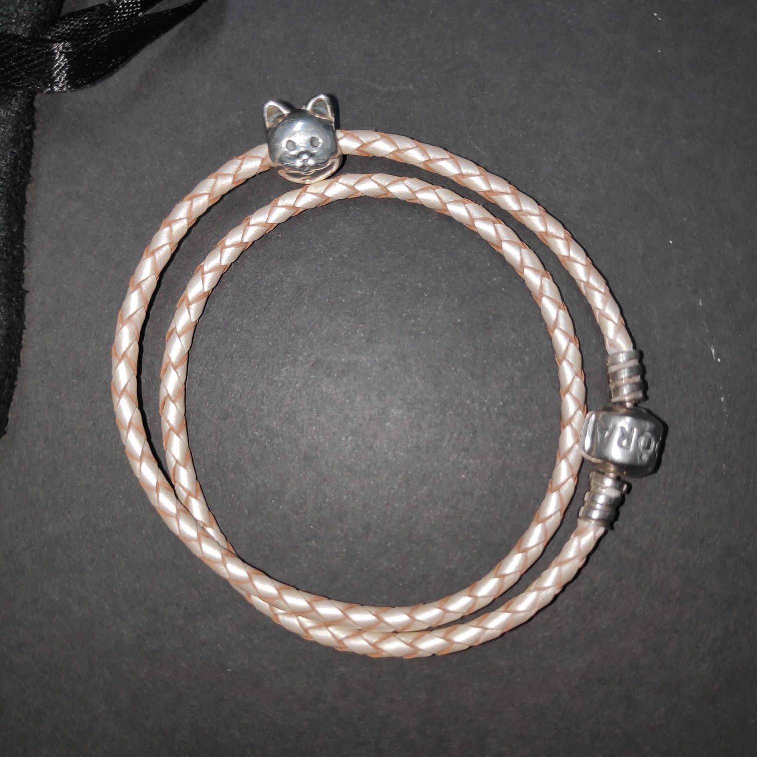 PANDORA Pulseira / Colar  e Conta em prata, couro branco perola