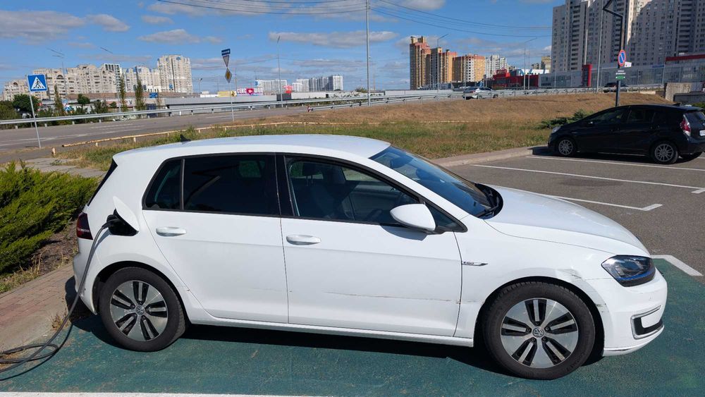 продам eGolf 2015 24кВт