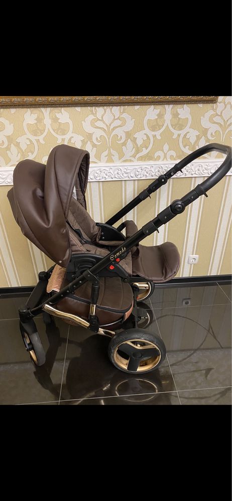 Коляска Mikrus Comodo